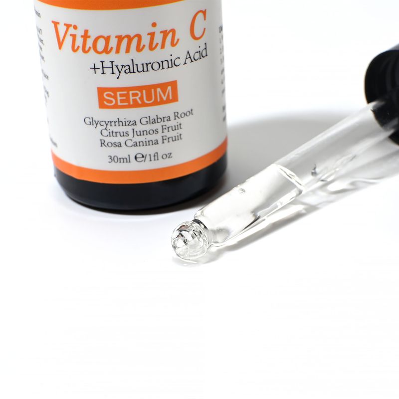 Neutriherbs Vitamin C & Hyaluronic Acid Serum — view 3