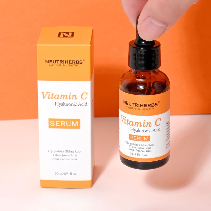 Neutriherbs Vitamin C & Hyaluronic Acid Serum — view 5